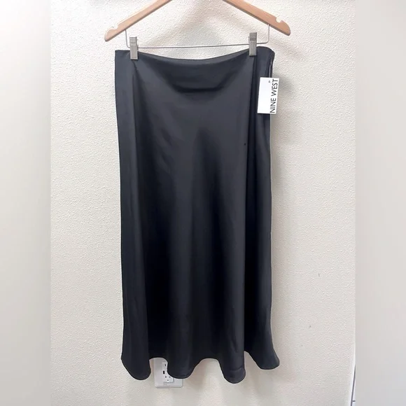 Nine West Satin midi skirt - Picture 2 of 3
